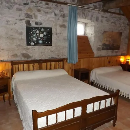Nyaraló Gite Charmant A Riom-es-montagnes, 4 Pers, Avec Jardin, Terrasse, Cheminee, Proche Randos Et Lacs - Fr-1-742-203 Riom-ès-Montagne